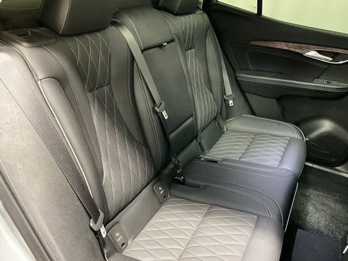 Used 2023 Buick Envision Avenir AWD/4WD image 25