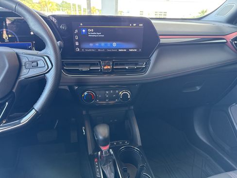 Used 2025 Chevrolet TrailBlazer RS w/ Driver Confidence Package FWD image 27