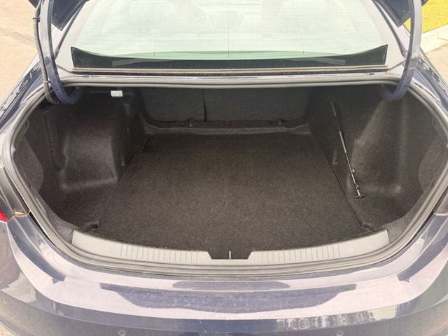 Used 2025 Chevrolet Malibu LT FWD image 16