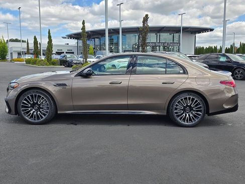 New 2026 Mercedes-Benz E 53 AMG e 4MATIC Sedan image 3