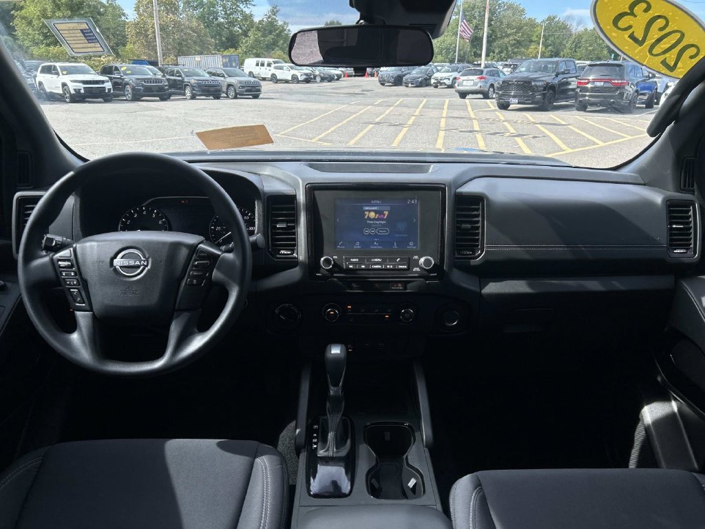 Certified 2023 Nissan Frontier SV w/ Midnight Edition Package AWD/4WD image 18