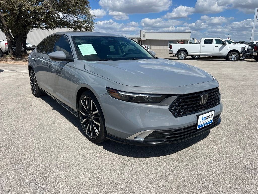 Used 2023 Honda Accord Touring image 7