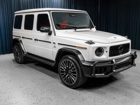 Used 2025 Mercedes-Benz G 63 AMG 4MATIC image 3