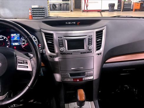 Used 2013 Subaru Outback 2.5i Limited w/ Moonroof Pkg image 6