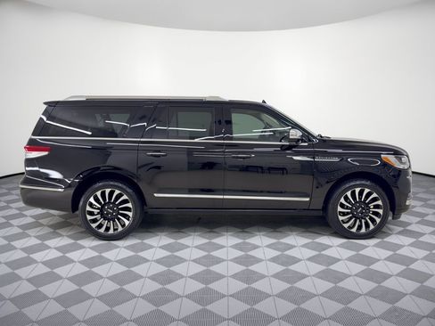 Used 2023 Lincoln Navigator L Black Label AWD/4WD image 8