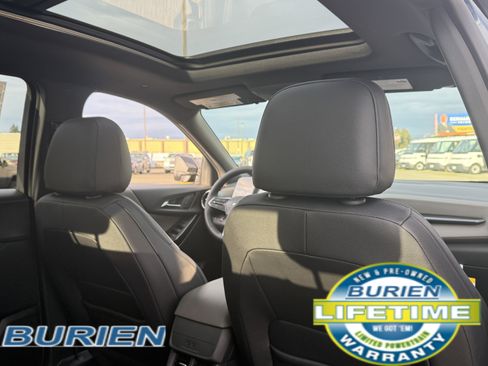 New 2026 Chevrolet Equinox LT w/ Convenience Package II image 25