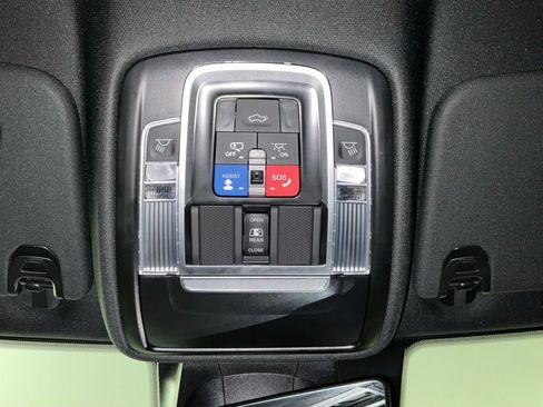 Used 2023 RAM 1500 Laramie RWD image 21