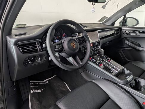 New 2026 Porsche Macan Turbo image 4