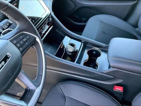 New 2026 Jeep Grand Cherokee Laredo X AWD/4WD image 8