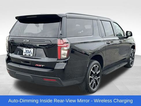 Used 2024 Chevrolet Suburban RST w/ Luxury Package image 25