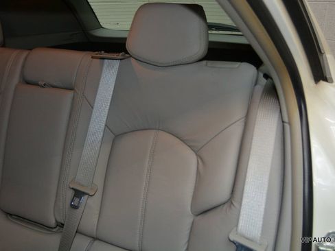 Used 2010 Cadillac CTS Wagon image 22