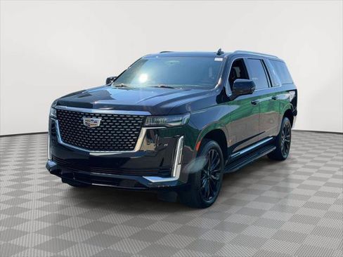Used 2024 Cadillac Escalade ESV Premium Luxury AWD/4WD image 3