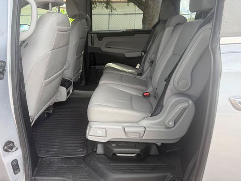 Used 2018 Honda Odyssey EX-L image 25