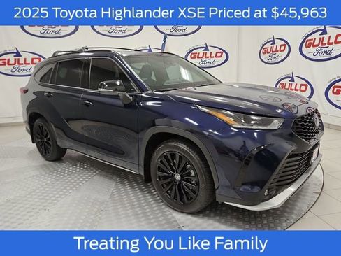 Used 2025 Toyota Highlander XSE image 1