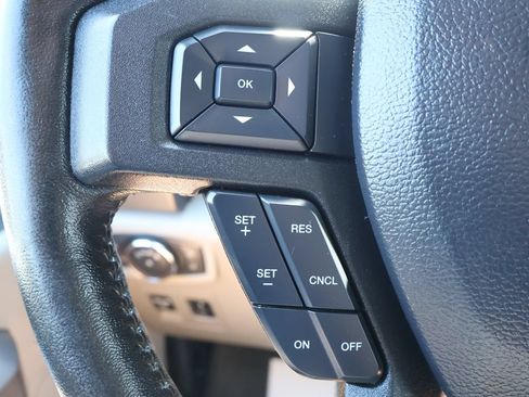 Used 2019 Ford F150 XLT w/ Equipment Group 302A Luxury AWD/4WD image 16