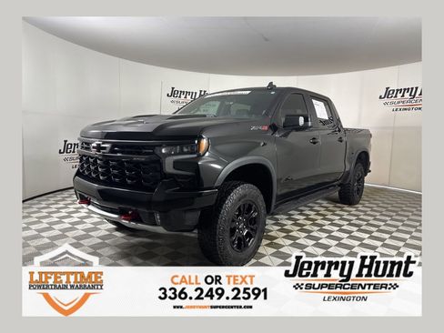 Used 2023 Chevrolet Silverado 1500 ZR2 w/ Technology Package image 1