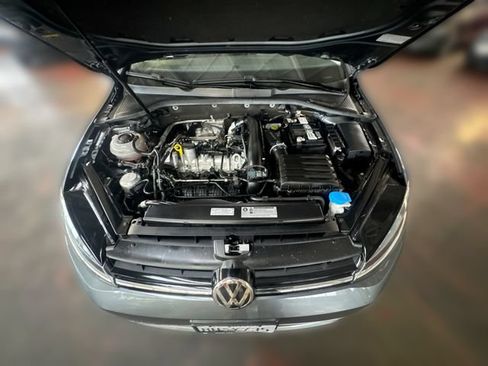 Used 2019 Volkswagen Golf S FWD image 18