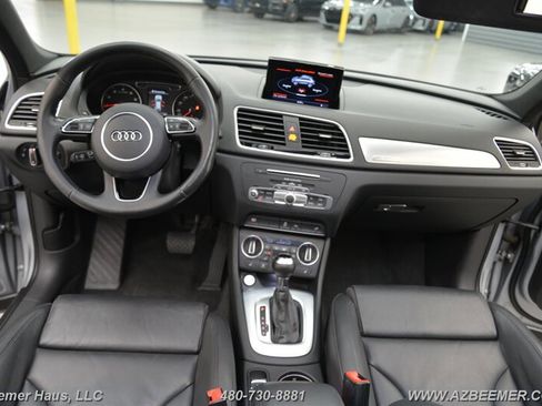Used 2018 Audi Q3 2.0T Premium Plus w/ Premium Plus Package AWD/4WD image 16