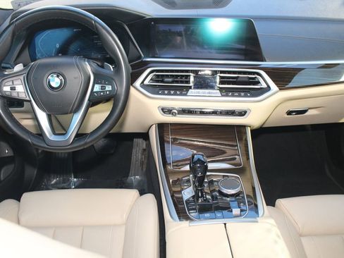 Used 2021 BMW X5 xDrive45e w/ Premium Package AWD/4WD image 4