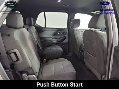 Used 2023 Chevrolet Traverse LT FWD image 19