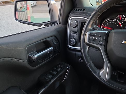 Used 2019 Chevrolet Silverado 1500 LTZ image 19