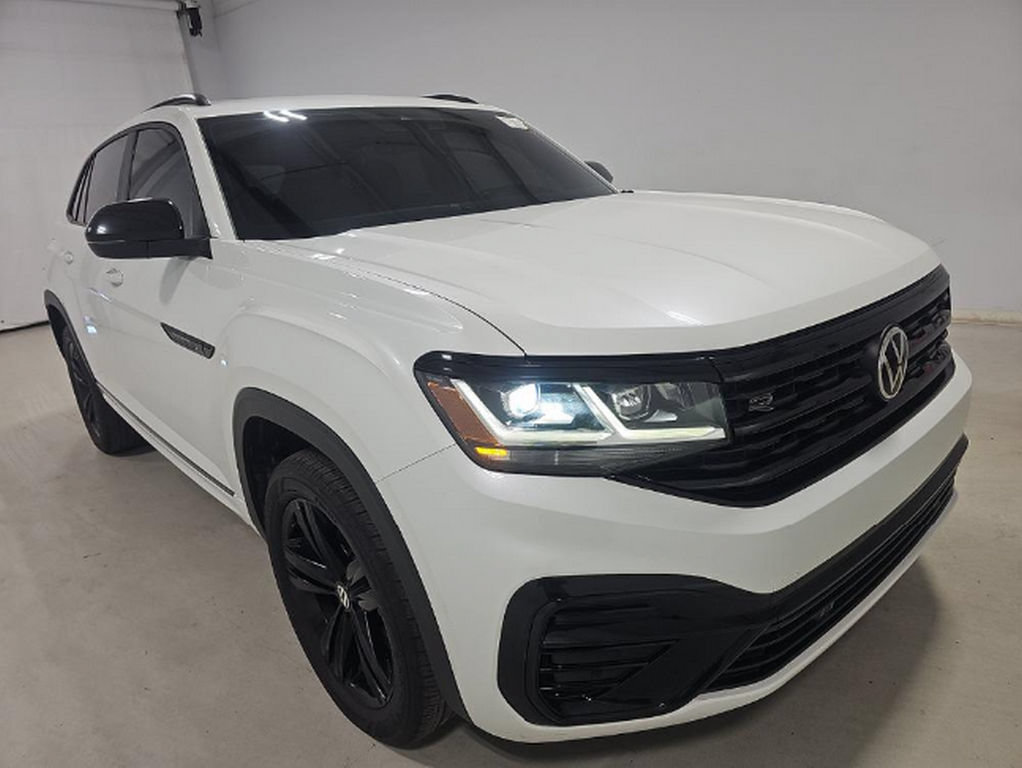 Used 2023 Volkswagen Atlas Cross Sport SEL R-Line AWD/4WD image 3