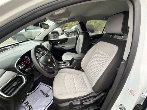 Used 2020 Chevrolet Equinox LS image 18