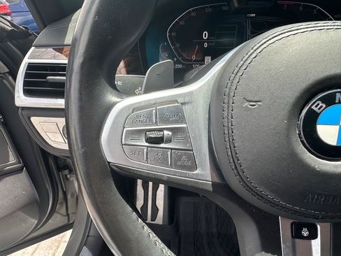 Used 2021 BMW 740i w/ M Sport Package RWD image 17