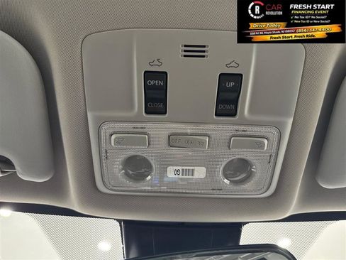 Used 2018 Toyota Corolla SE image 15