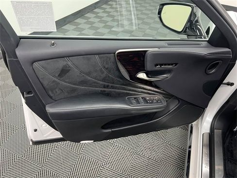 Certified 2023 Lexus LS 500 image 9
