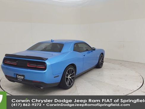 Used 2016 Dodge Challenger R/T Scat Pack w/ Leather Interior Group RWD image 14