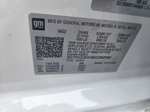 Used 2022 GMC Sierra 1500 Elevation image 11