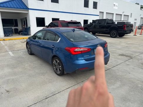 Used 2014 Kia Forte EX w/ Premium Package FWD image 5