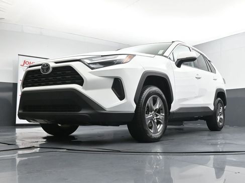 Used 2024 Toyota RAV4 XLE FWD image 35