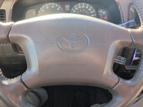 Used 2000 Toyota 4Runner Limited image 10