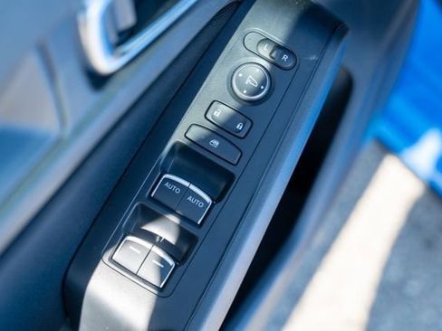 Used 2025 Honda Civic Sport image 17