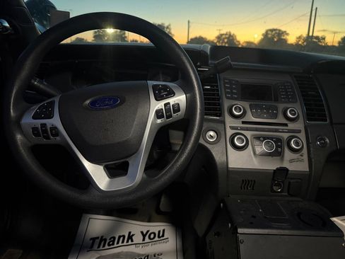 Used 2016 Ford Taurus Police Interceptor FWD image 12