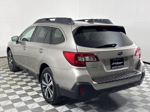 Used 2018 Subaru Outback 2.5i Limited image 7