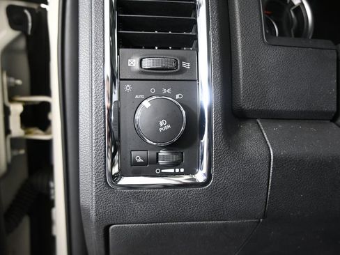 Used 2017 RAM 1500 Laramie AWD/4WD image 24