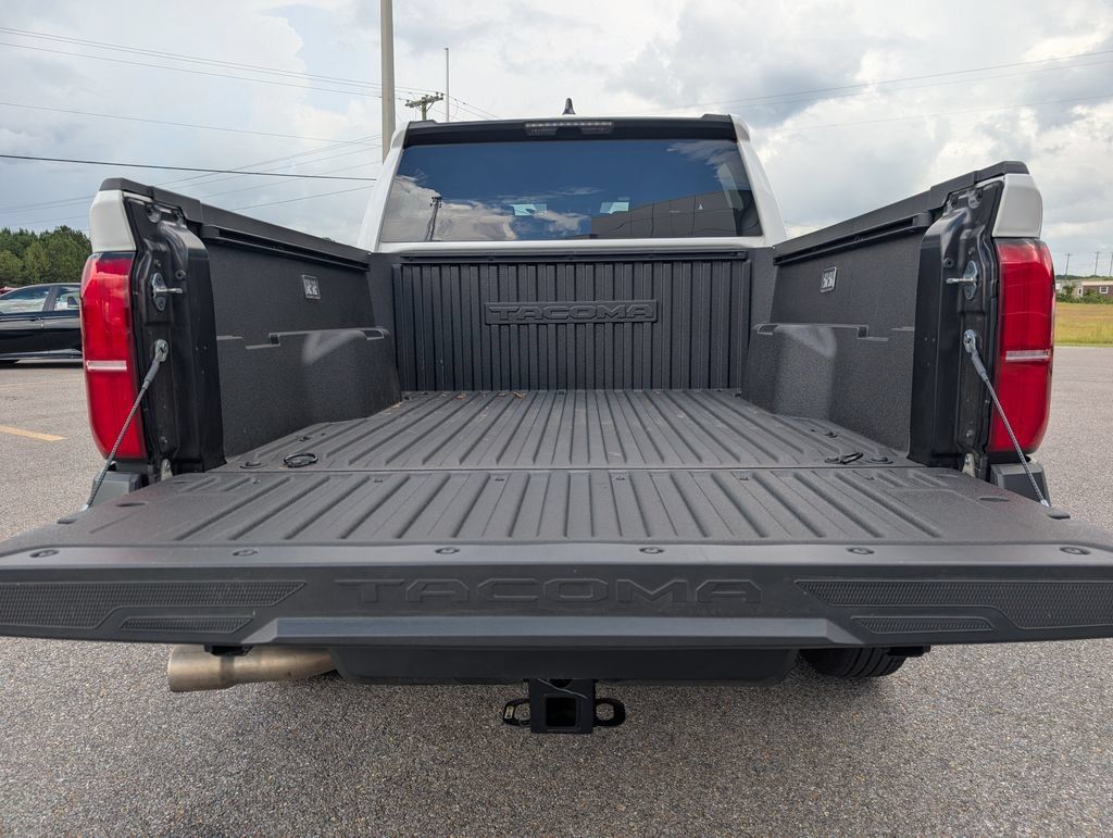 Used 2026 Toyota Tacoma SR AWD/4WD image 31