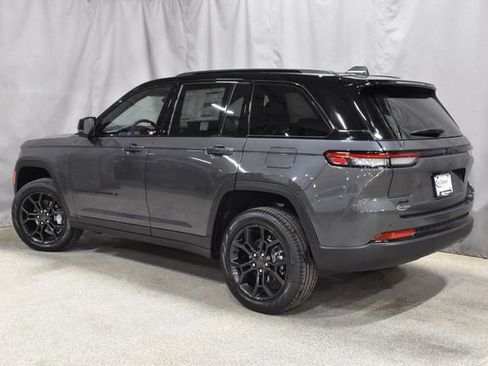 New 2025 Jeep Grand Cherokee Limited w/ Trailer Tow Package image 7