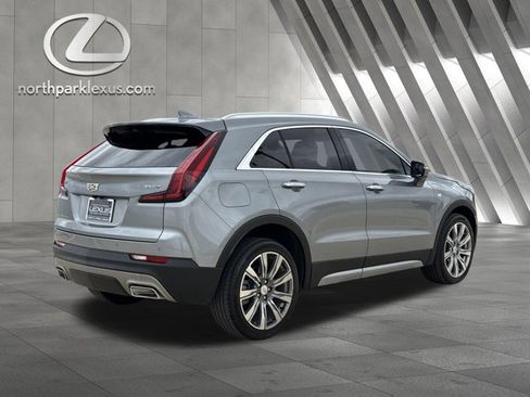 Used 2023 Cadillac XT4 Premium Luxury w/ Enhanced Visibility Package image 6