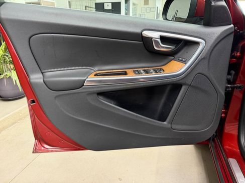 Used 2016 Volvo S60 T5 Premier FWD image 10