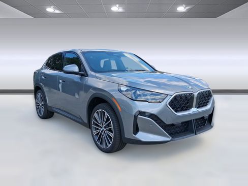 Used 2026 BMW X2 xDrive28i image 7
