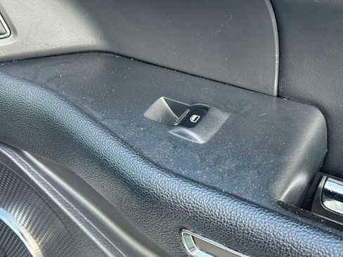 Used 2024 Ford Expedition XLT image 23