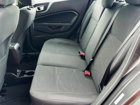 Used 2015 Ford Fiesta SE image 13
