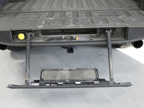 Used 2018 Ford F150 Raptor w/ Equipment Group 802A Luxury image 19