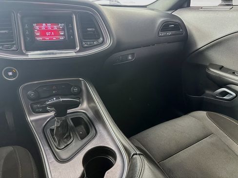 Used 2016 Dodge Challenger SXT RWD image 23