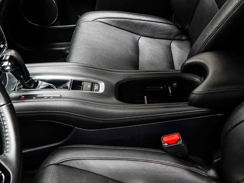 Used 2019 Honda HR-V Touring image 19