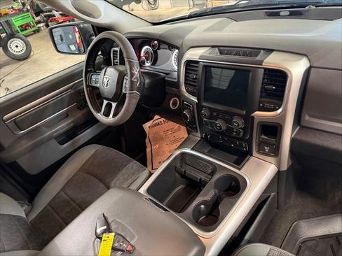 Certified 2017 RAM 1500 Big Horn AWD/4WD image 11